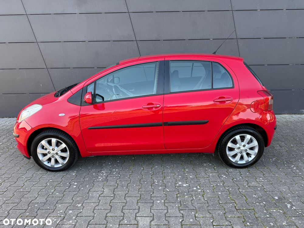 Toyota Yaris 1.3 Luna Premium - 3