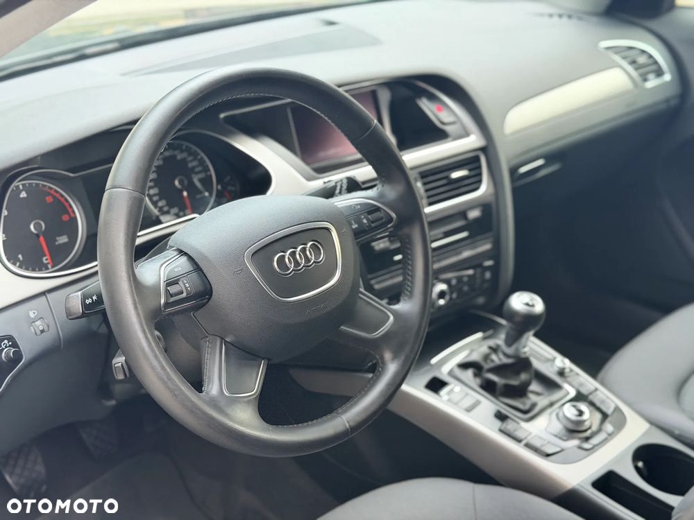 Audi A4 Avant - 29
