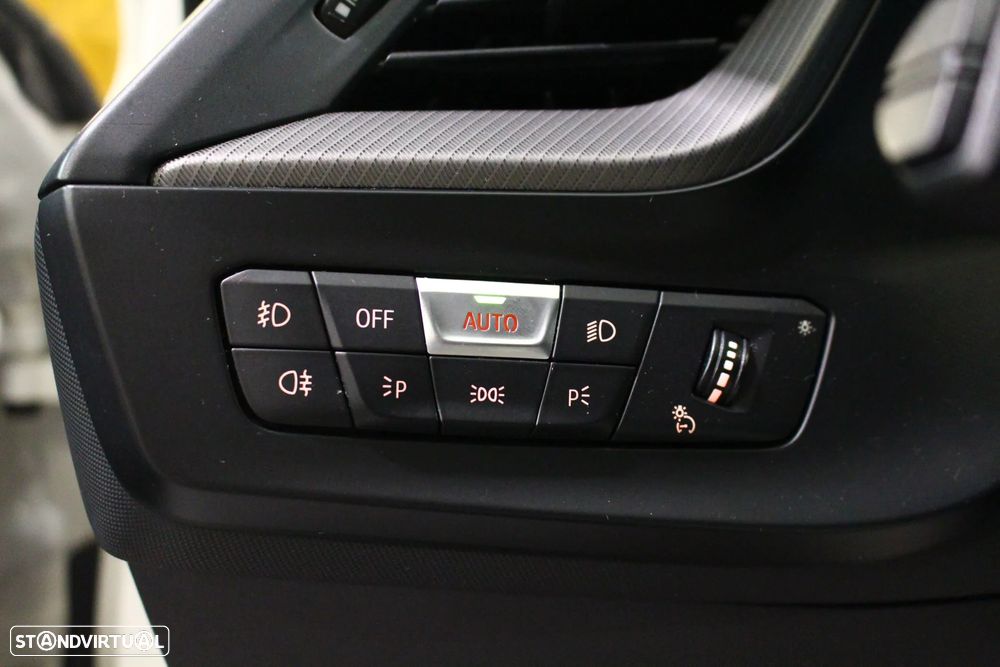 BMW 116 d Pack M Auto - 24