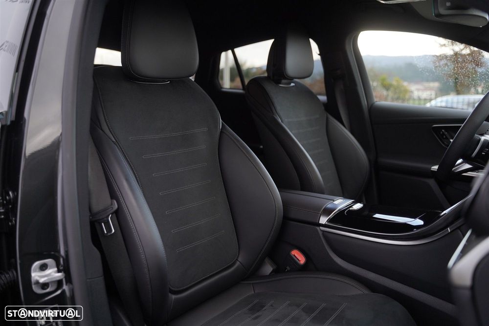 Mercedes-Benz GLC 300 de Coupe 4Matic - 36