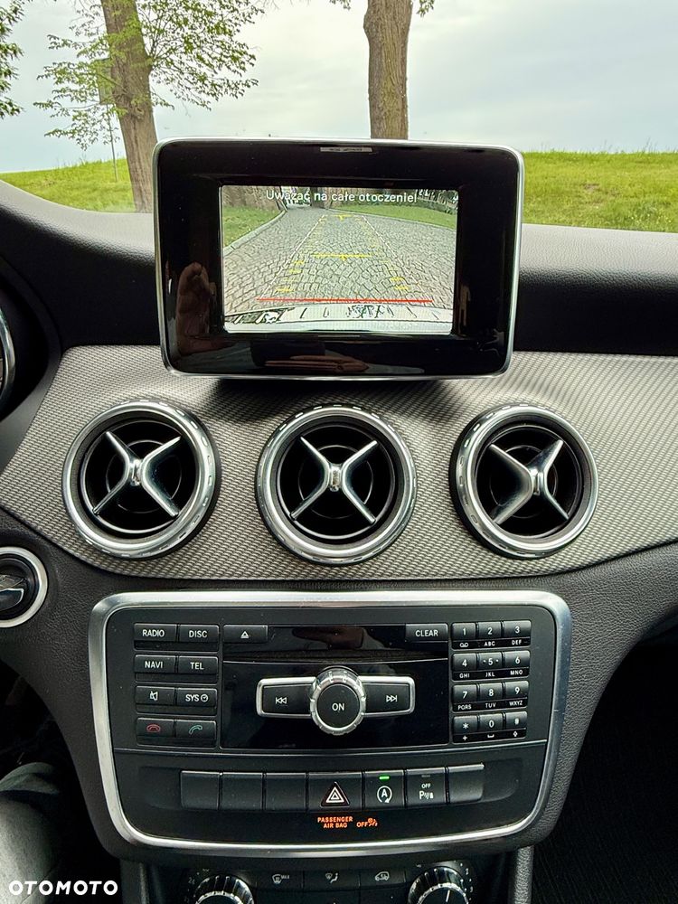 Mercedes-Benz GLA 180 d Style - 8