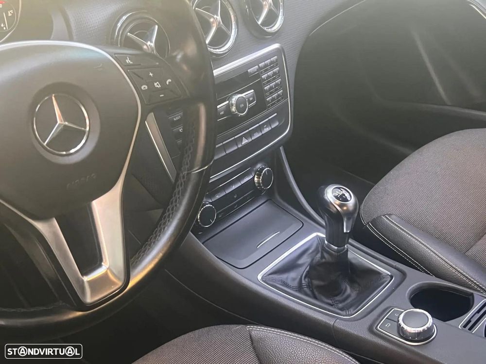 Mercedes-Benz A 180 d Urban - 13