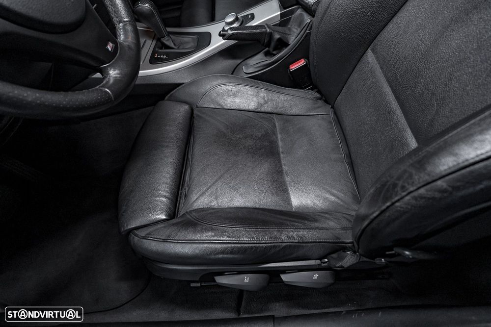 BMW 320 d DPF Touring Aut. Edition Fleet Sport - 20