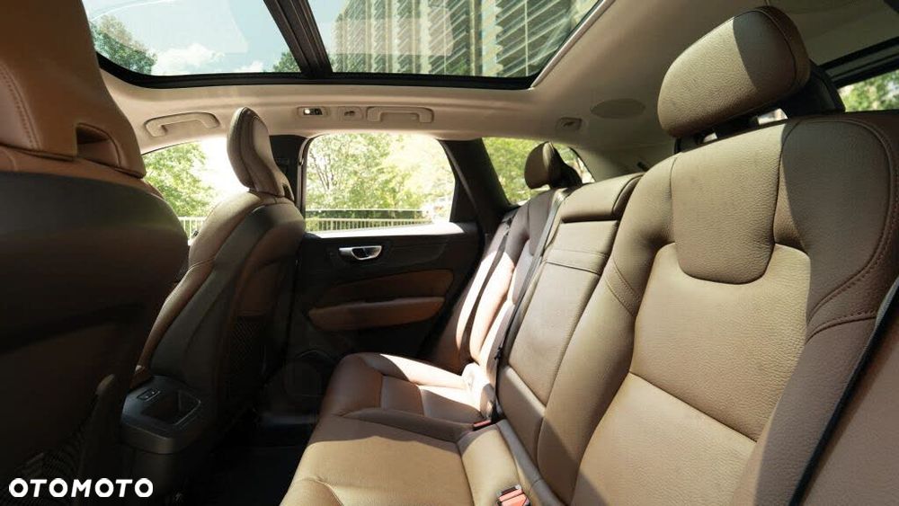 Volvo XC 60 T5 AWD Geartronic Momentum - 12