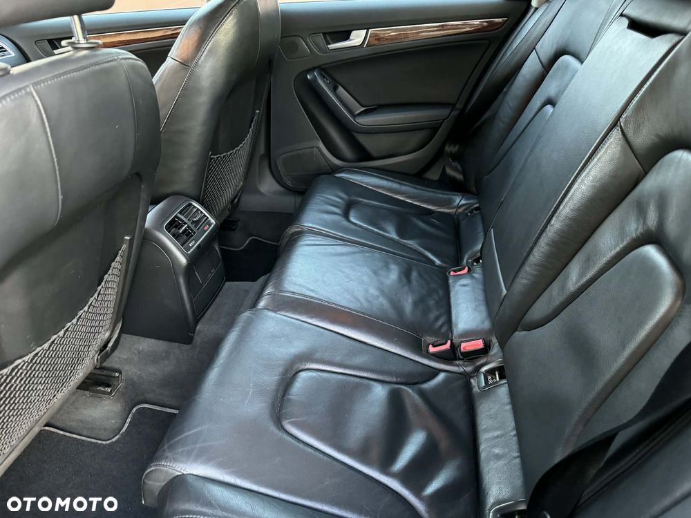 Audi A4 Limousine - 2