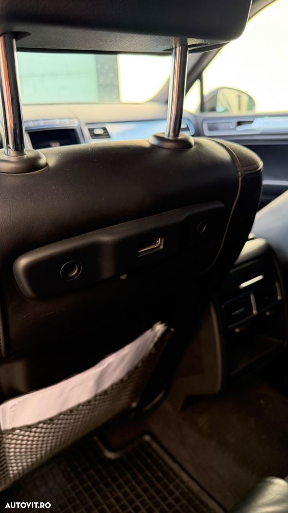Volkswagen Touareg 3.0 V6 TDI BMT - 16