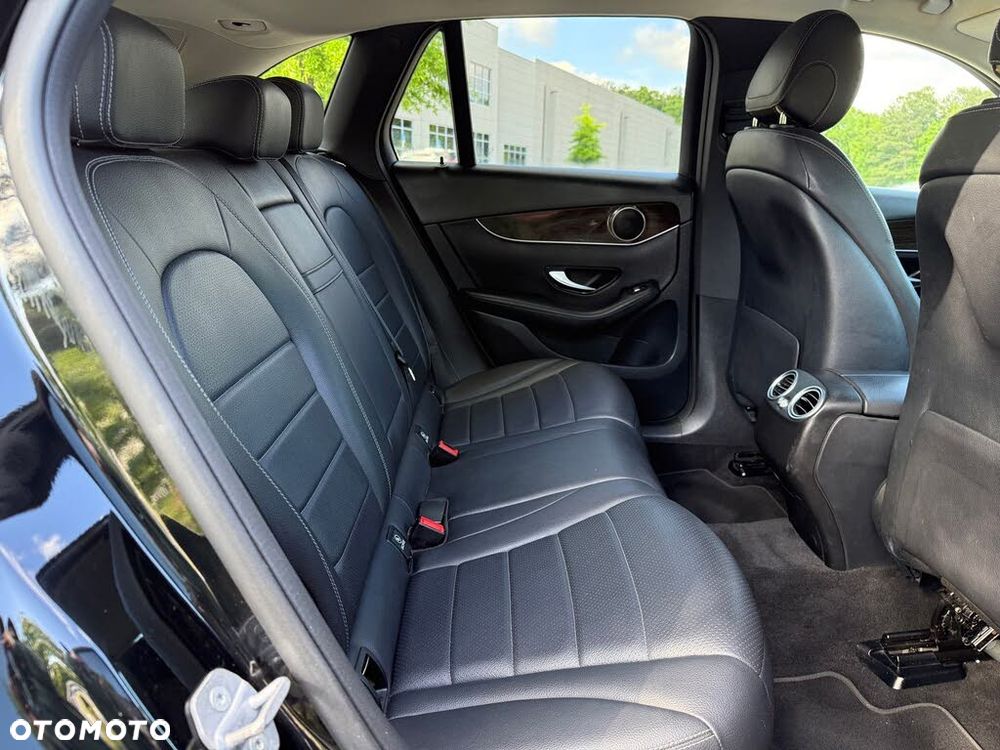 Mercedes-Benz GLC 300 4-Matic - 24