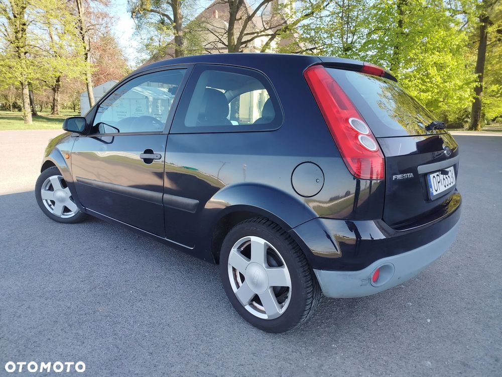 Ford Fiesta 1.3 Ambiente - 6
