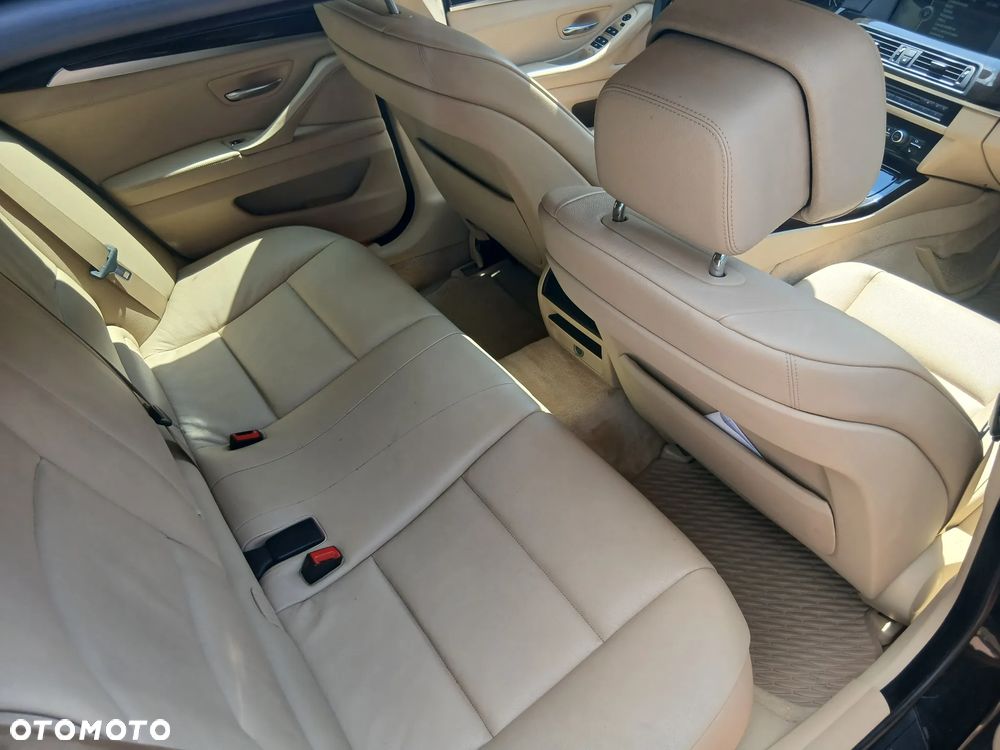 BMW Seria 5 - 32