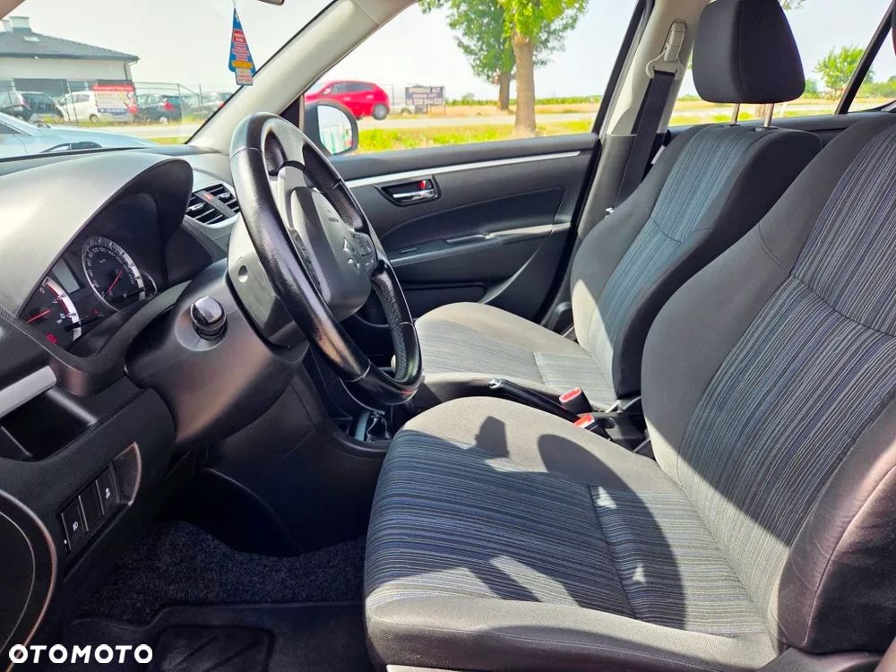 Suzuki Swift 1.2 Club - 25