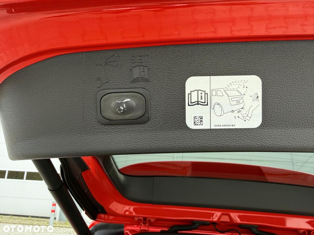 Ford Kuga - 36