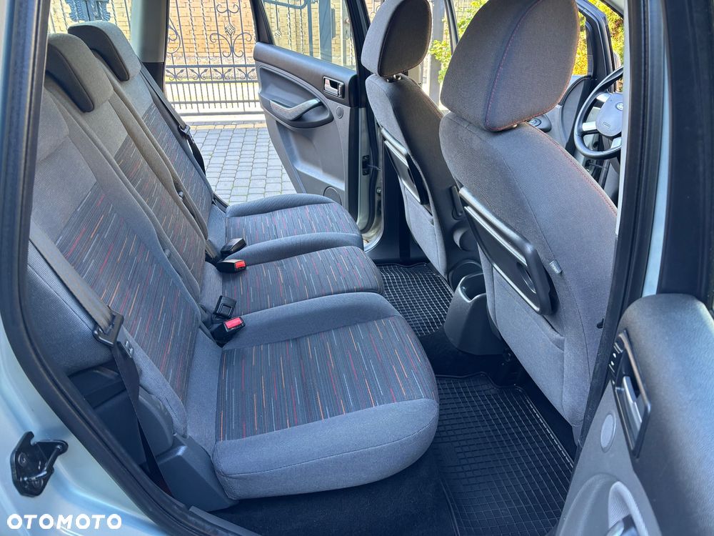 Ford C-MAX 1.8 Ghia - 13