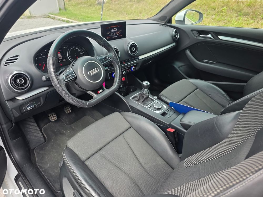Audi A3 Sportback - 18