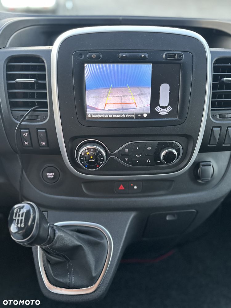 Renault Trafic - 16