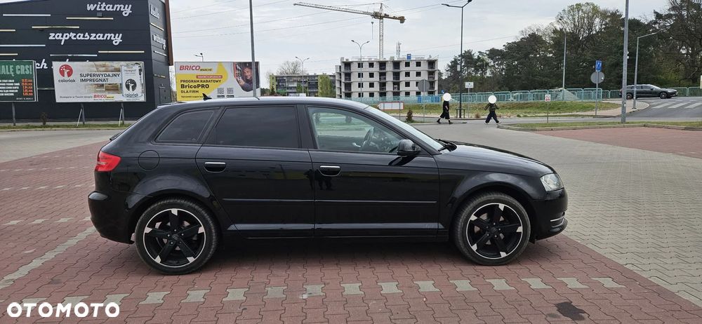 Audi A3 Sportback 1.6 TDI DPF Attraction - 3
