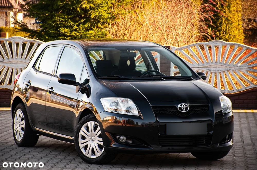 Toyota Auris 1.6 VVT-i Executive - 2
