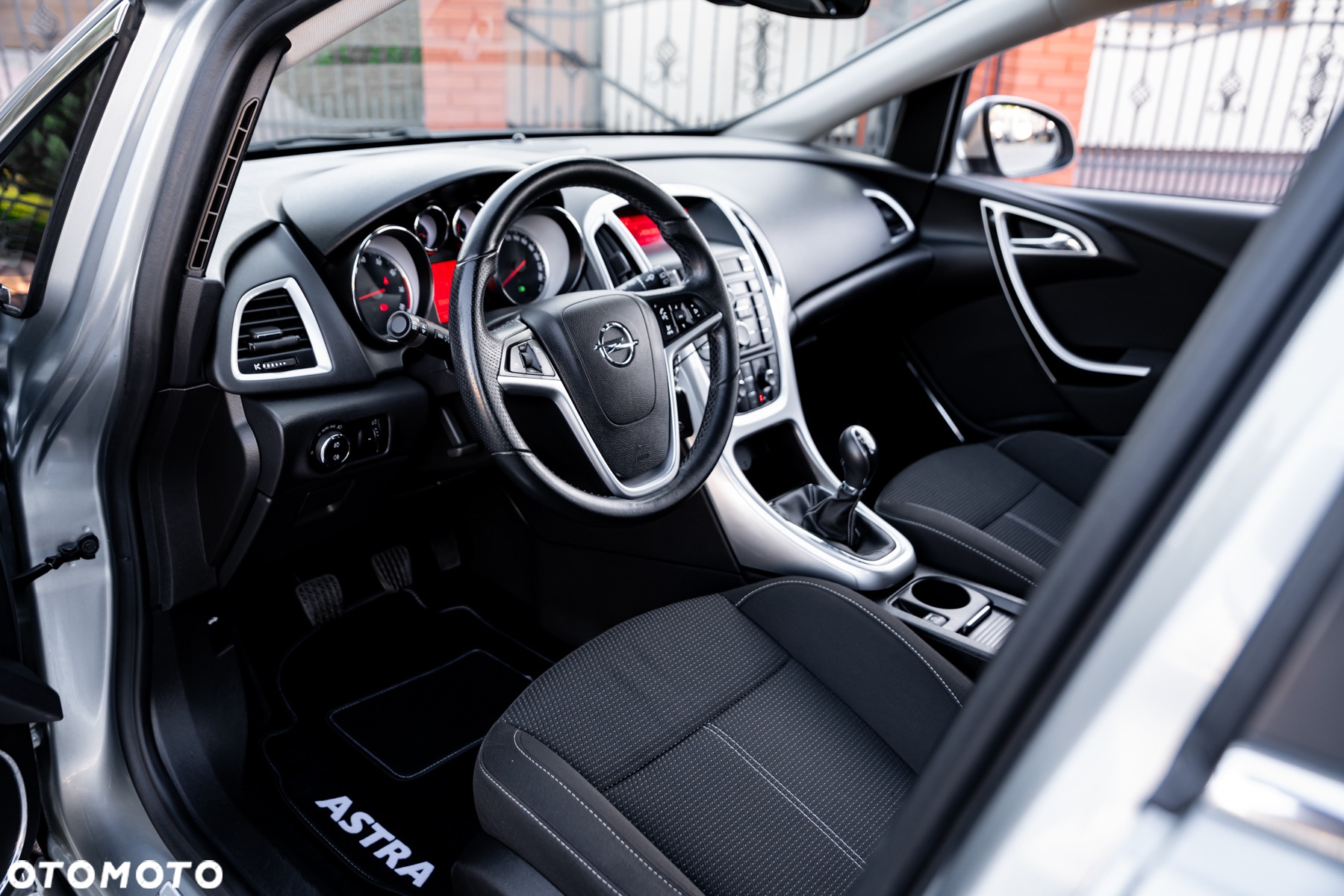 Opel Astra 1.6 Turbo Sport - 5