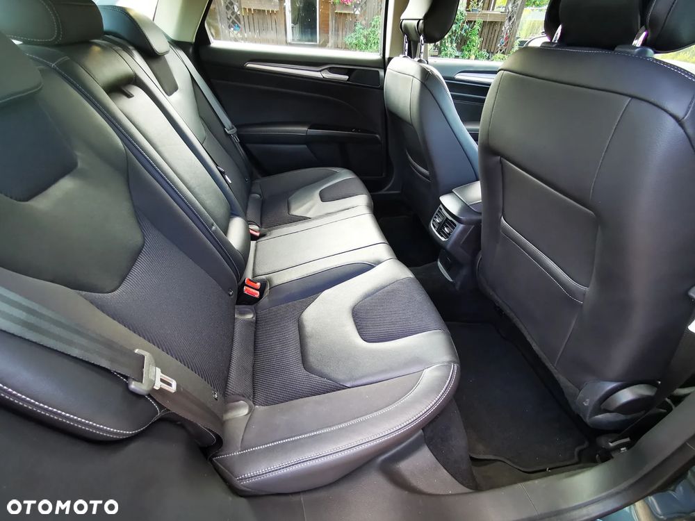 Ford Mondeo 2.0 TDCi Allrad Titanium - 16