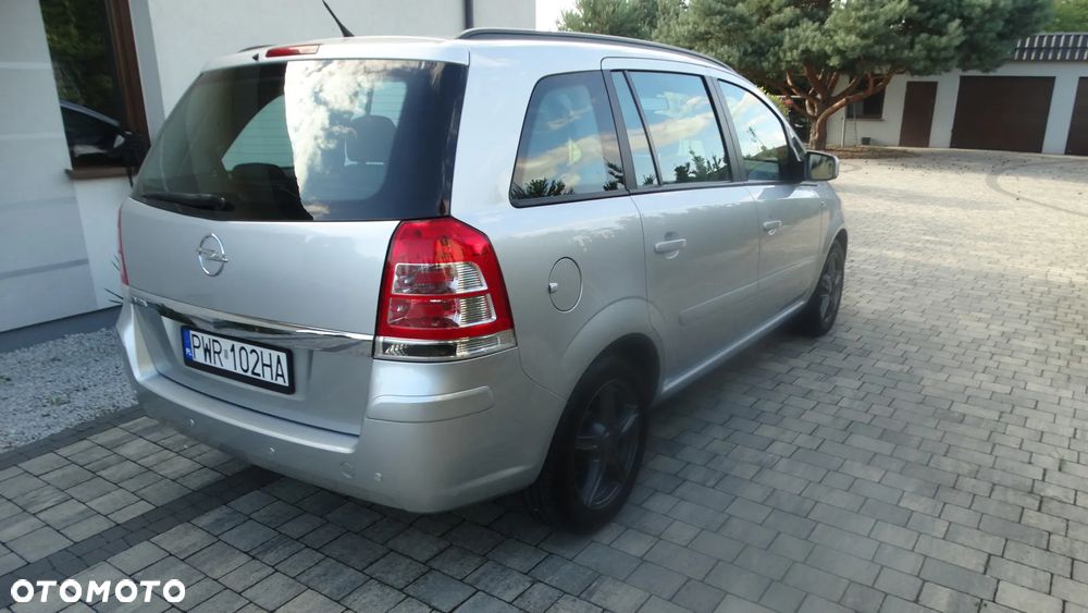 Opel Zafira 1.8 Essentia - 4