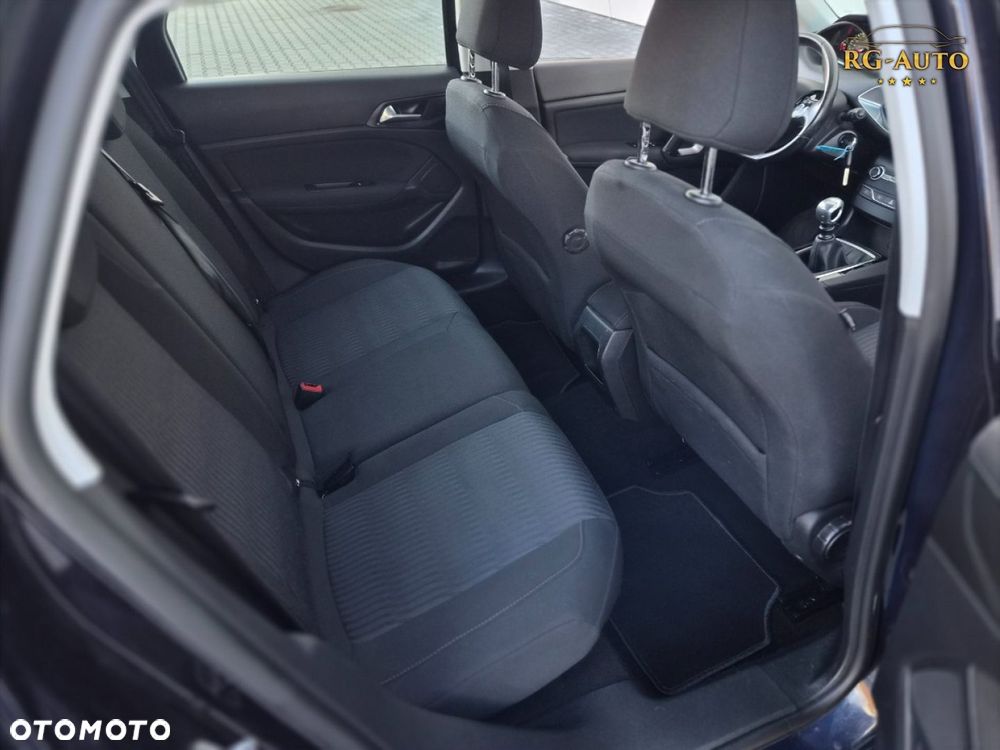 Peugeot 308 - 35