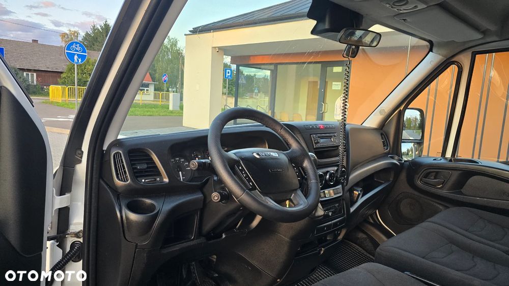 Iveco IVECO DAILY 50C15 35C15 ❗❗3.0 150KM / KONTENER 5.5M / 4.75 MAX / 12 EP / BLIŹNIAK / KONTENER POD MEBLE / WEBASTO / PODUSZKI / SALON POLSKA / 1WŁ / LAWETA / IZOTERMA  ❗❗ - 25