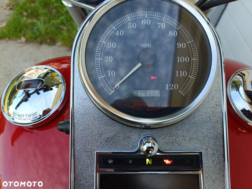 Harley-Davidson Dyna Wide Glide - 37