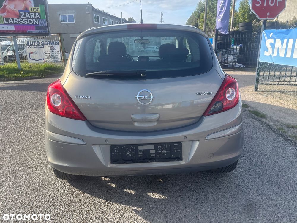 Opel Corsa 1.2 16V Cosmo - 6