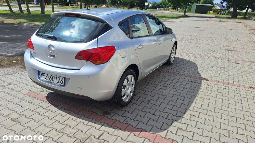 Opel Astra - 5