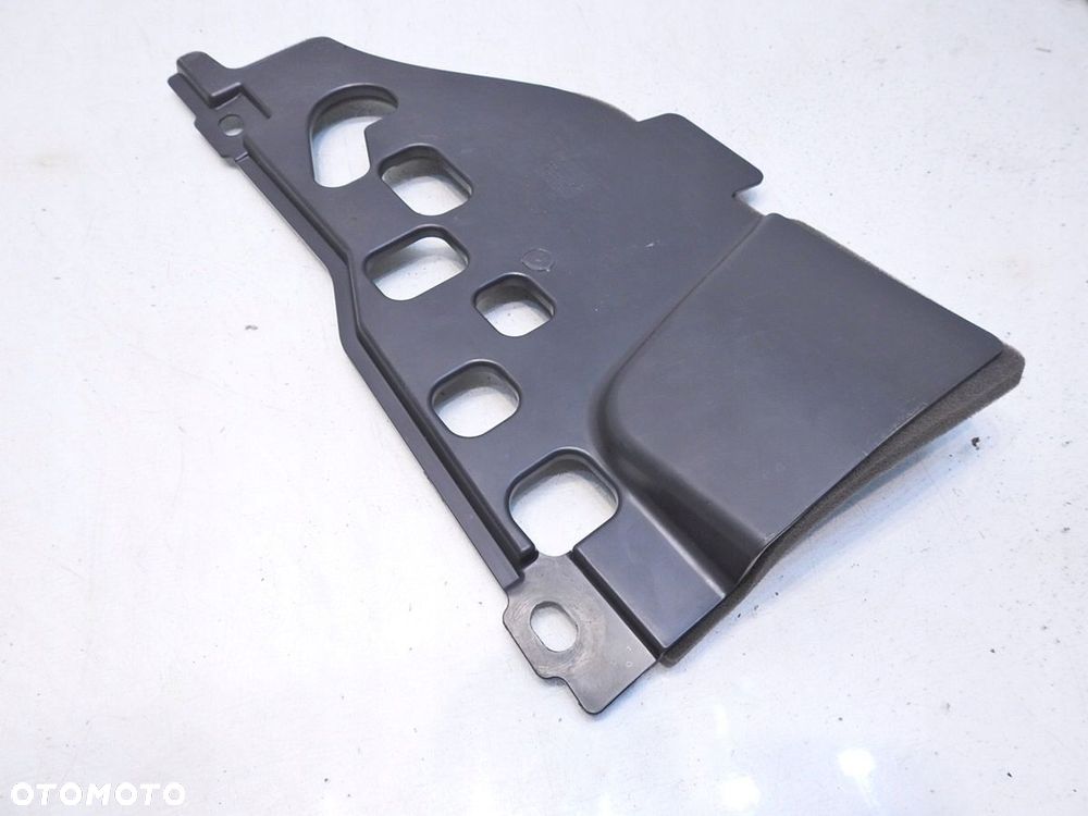 OSŁONA POD KONSOLE PRAWA OPEL ASTRA III H - 6