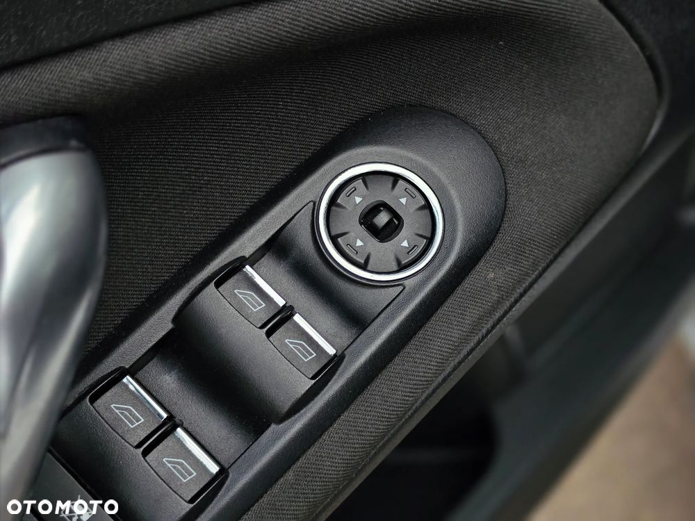 Ford Mondeo - 12