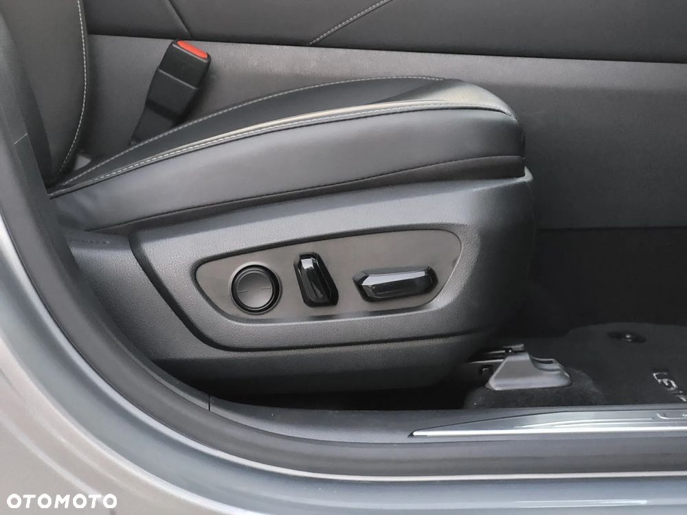 Lexus RX 350h Prestige - 16