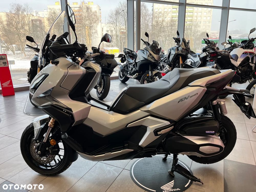 Honda ADV350 - 5
