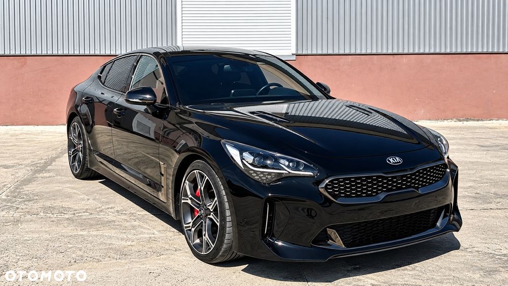 Kia Stinger - 4