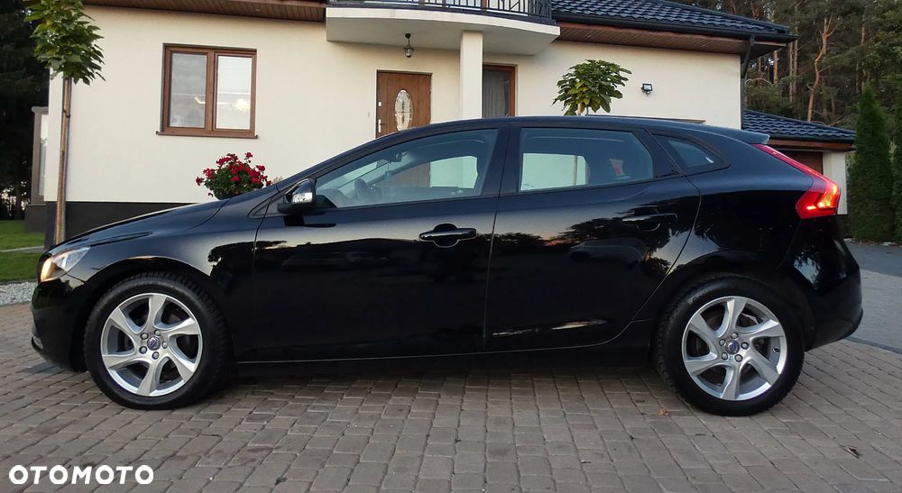 Volvo V40 D3 Drive-E Momentum - 6