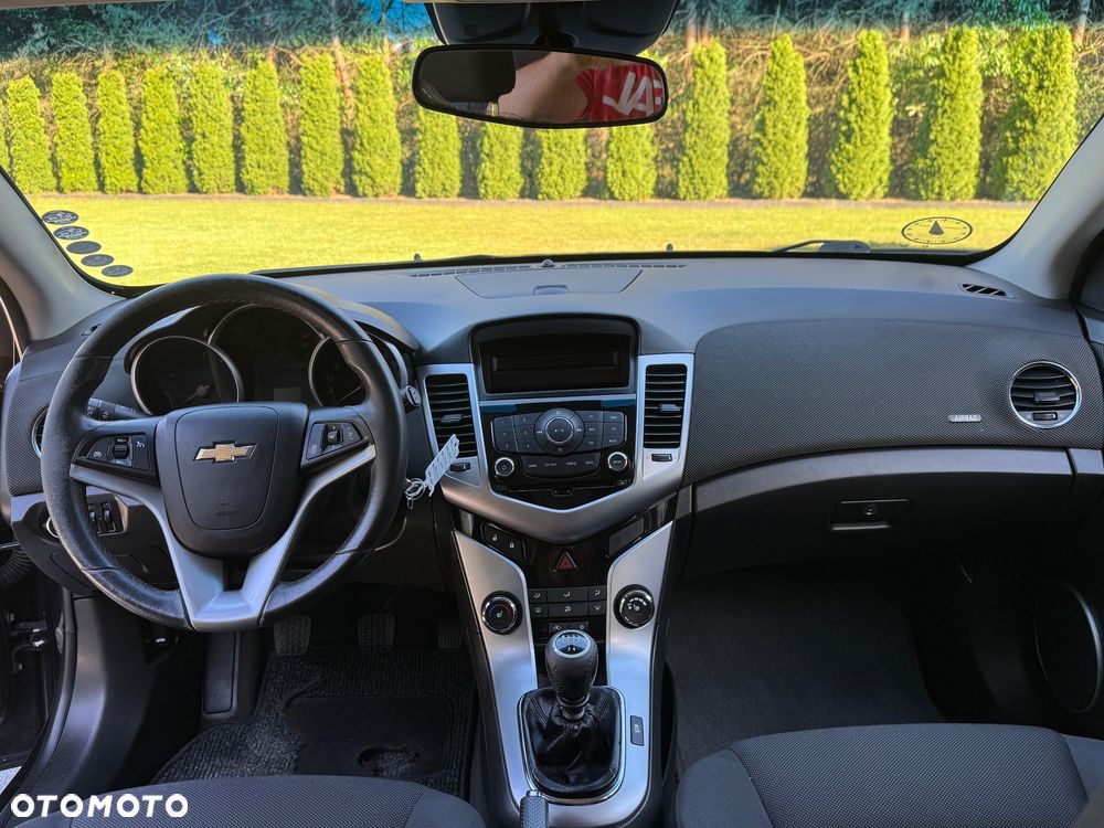 Chevrolet Cruze 1.8 LT+ - 34
