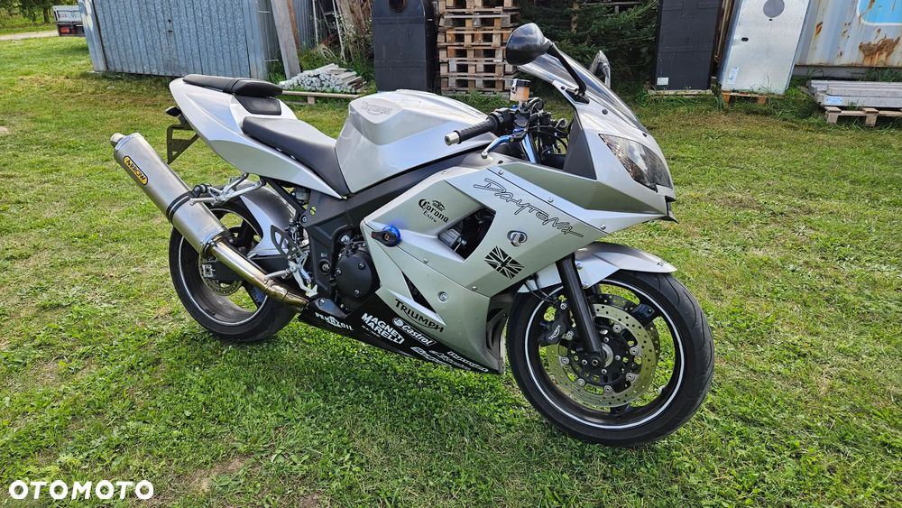 Triumph Daytona - 6