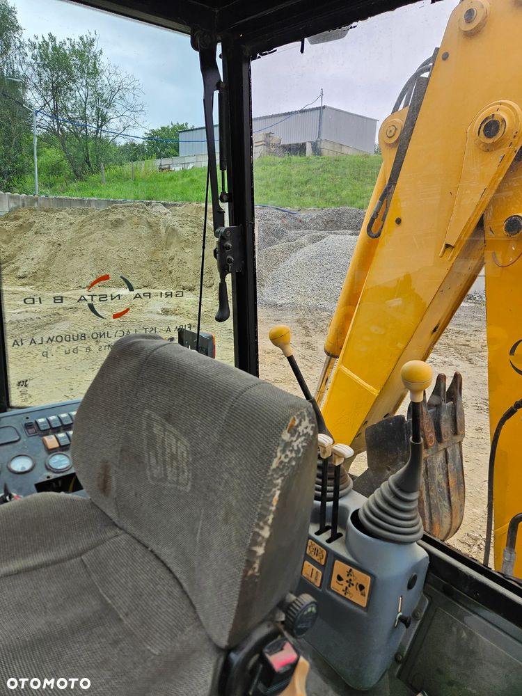 JCB 2CX III - 11