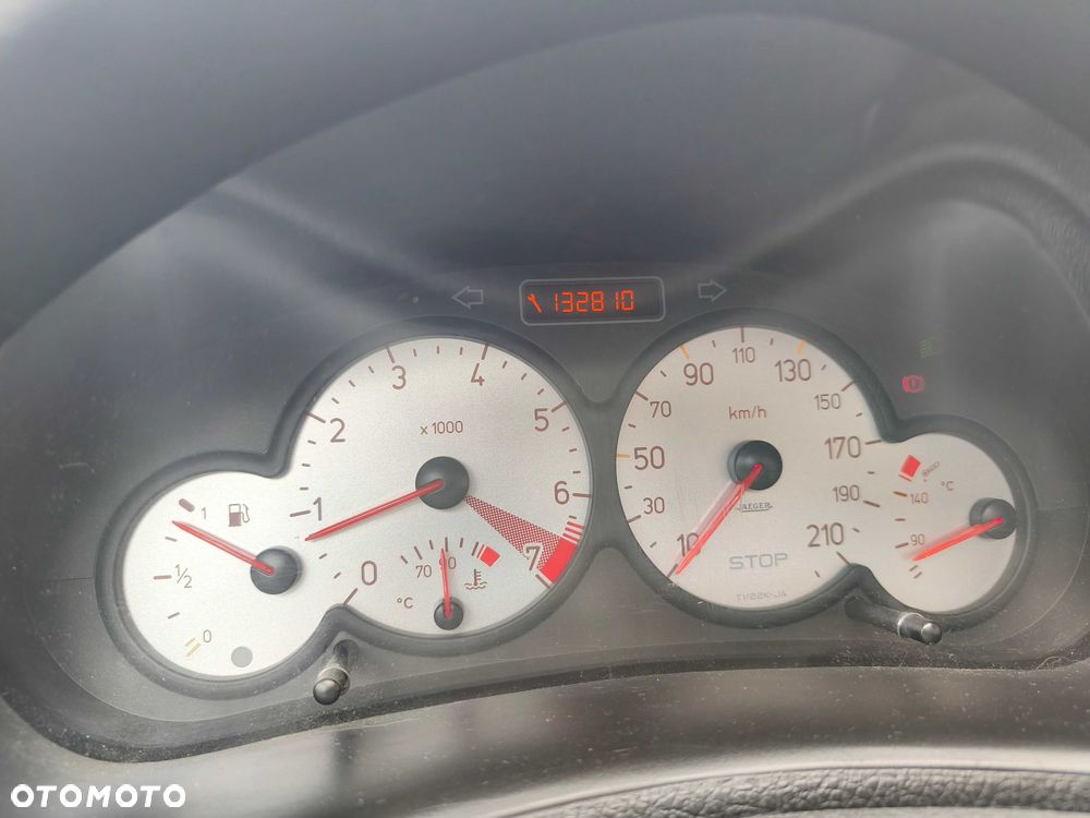 Peugeot 206 CC - 8