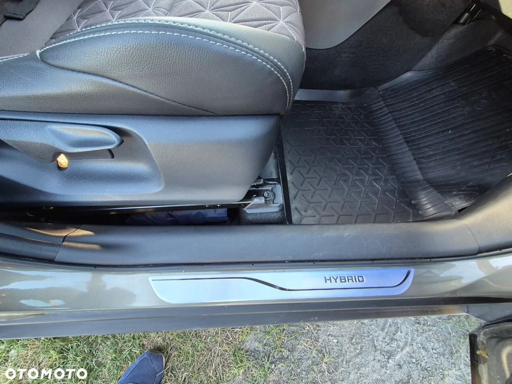 Toyota Yaris Cross Hybrid 1.5 Executive - 28