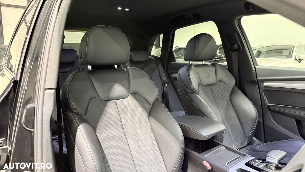 Audi Q5 55 TFSIe quattro S tronic S line - 28