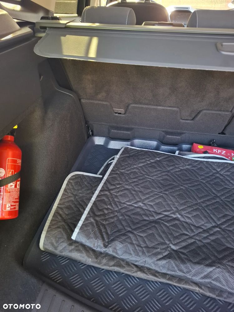 Ford Kuga 2.0 TDCi 2x4 Cool & Connect - 21