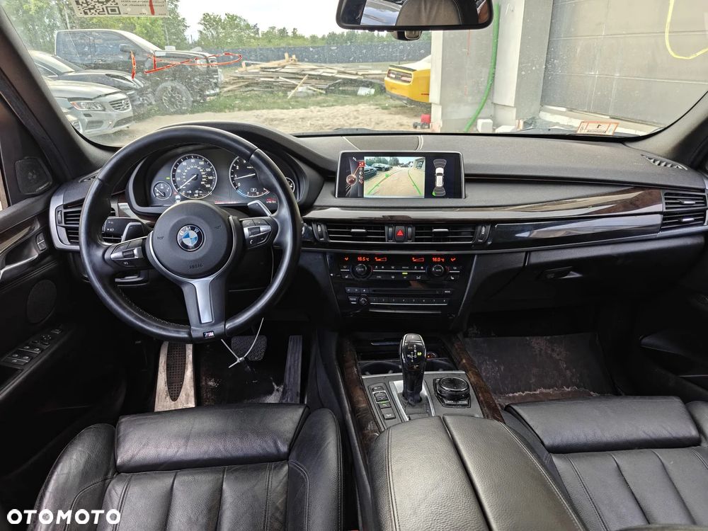 BMW X5 xDrive50i Sport-Aut - 12