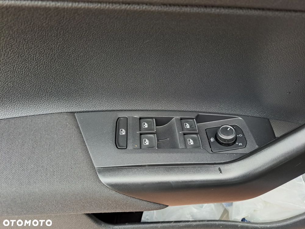 Volkswagen Polo 1.0 TSI DSG Comfortline - 17