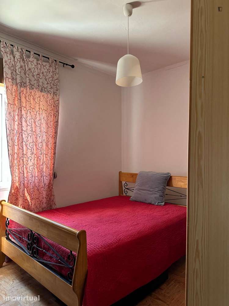 Quarto - localizado em Lisbon - Grande imagem: 3/18