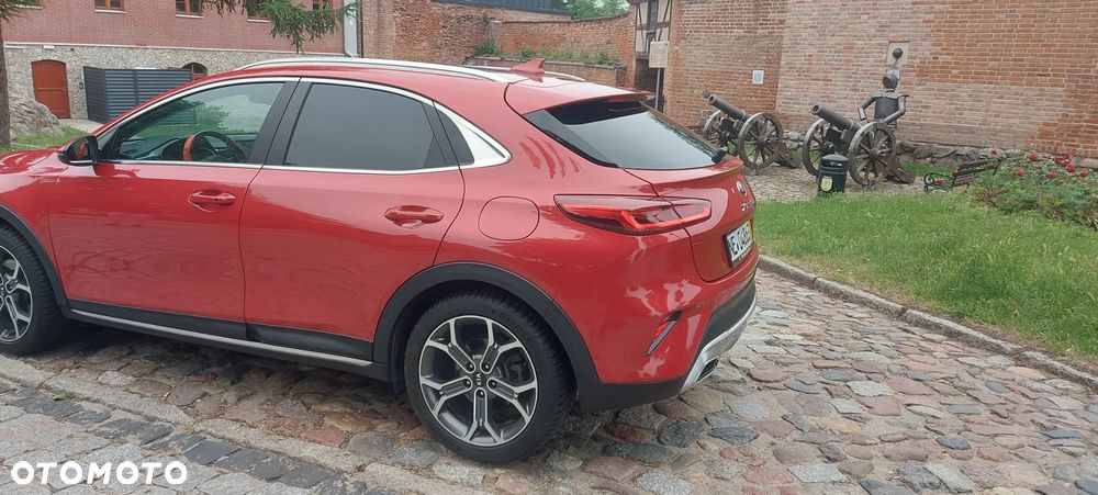 Kia XCeed 1.6 CRDi PLATINUM EDITION - 6