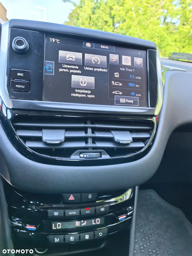 Peugeot 208 1.2 PureTech Active - 17