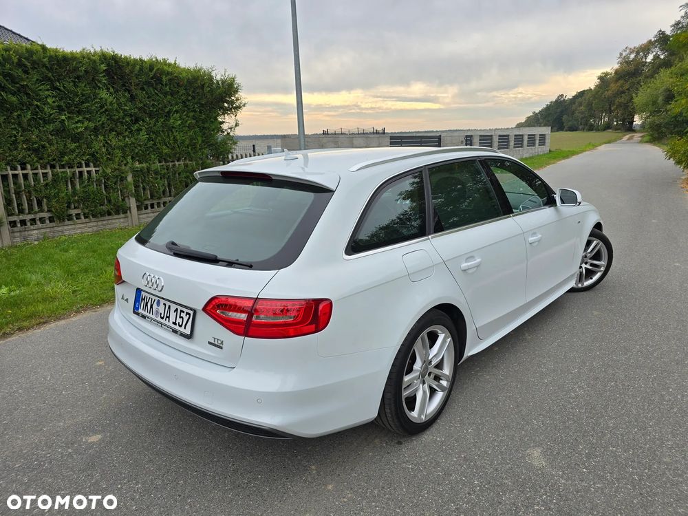 Audi A4 Avant 2.0 TDI DPF quattro S line Sportpaket - 28