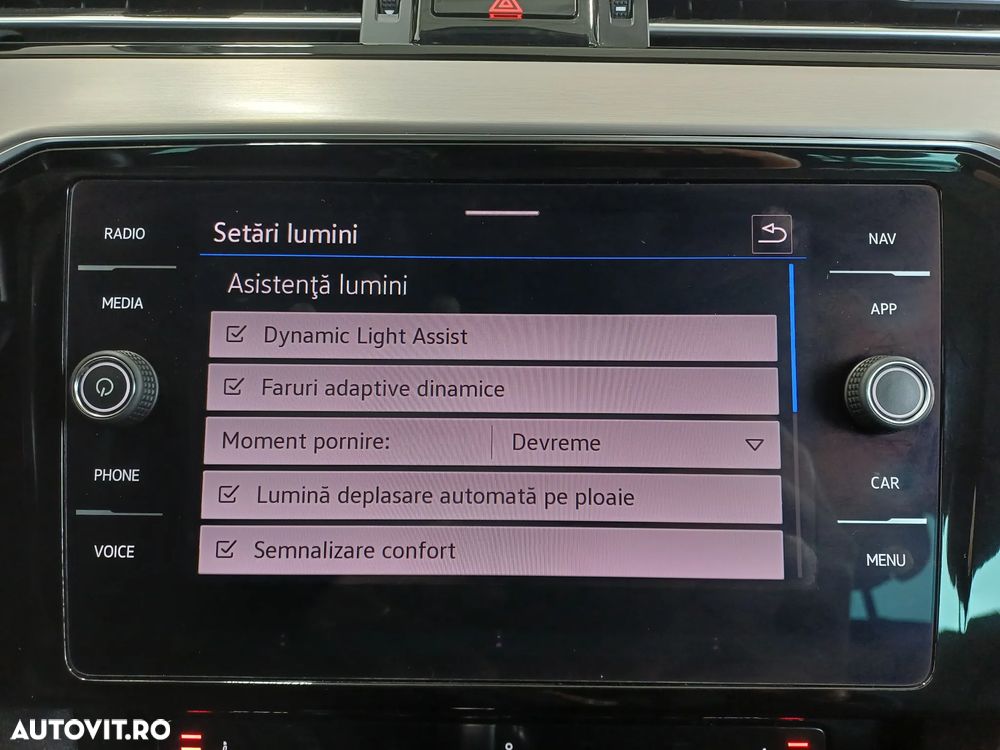 Volkswagen Passat 2.0 TDI SCR DSG Elegance - 24