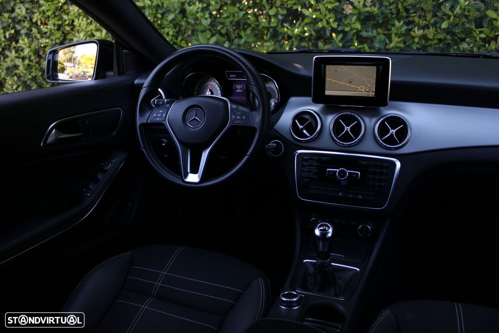 Mercedes-Benz CLA 200 CDI Urban - 26