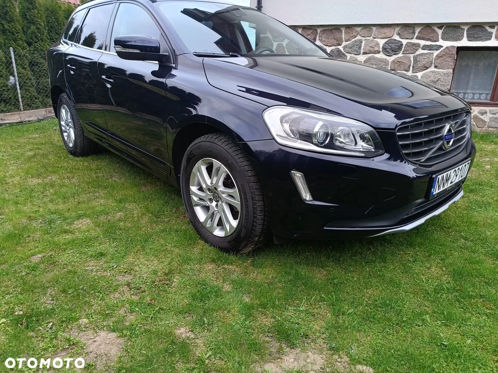 Volvo XC 60 D5 AWD Momentum - 2